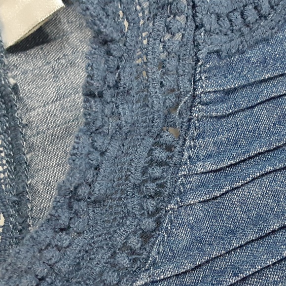 Cw Classics Denim women's top size Medium - Picture 5 of 8